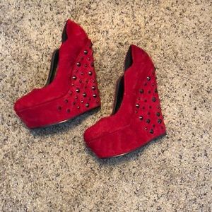 Red wedges